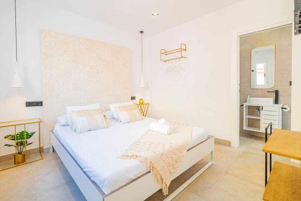 Casa Moises By Solymar Holiday Torre Del Mar Esterno foto